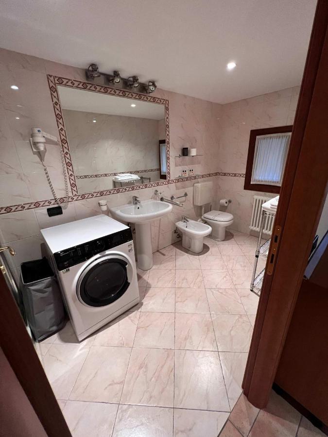Palazzo Brando - Living Apartments تريفيزو المظهر الخارجي الصورة