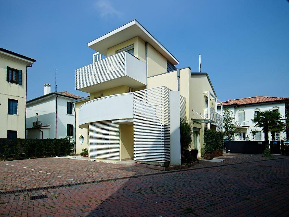 Palazzo Brando - Living Apartments تريفيزو المظهر الخارجي الصورة