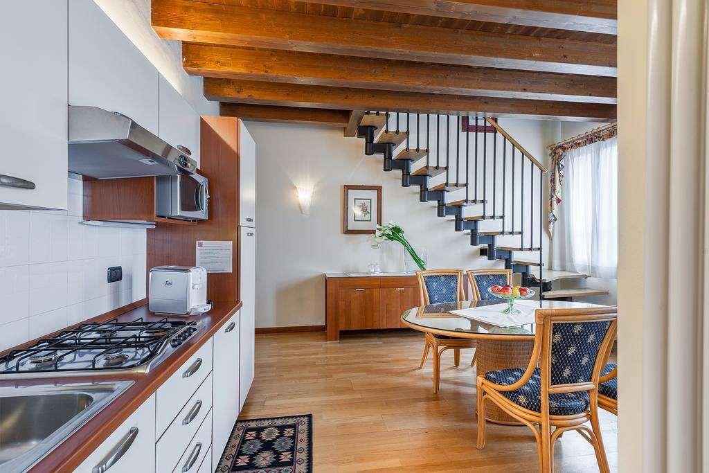 Palazzo Brando - Living Apartments تريفيزو الغرفة الصورة